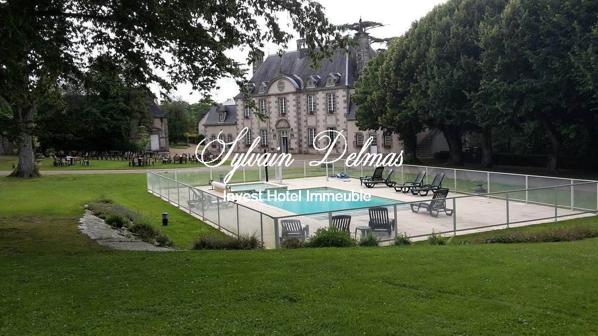 Château hôtel restaurant - 3* - 41 chambres à mi chemin entre TOURS et le Mont Saint Michel