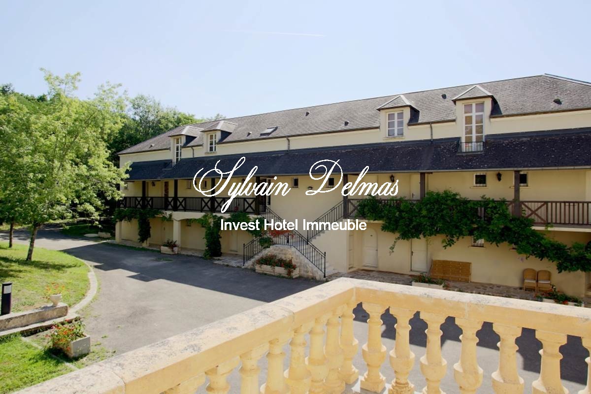 Château hôtel Directoire 4*  42 chambres au cœur de la Dordogne