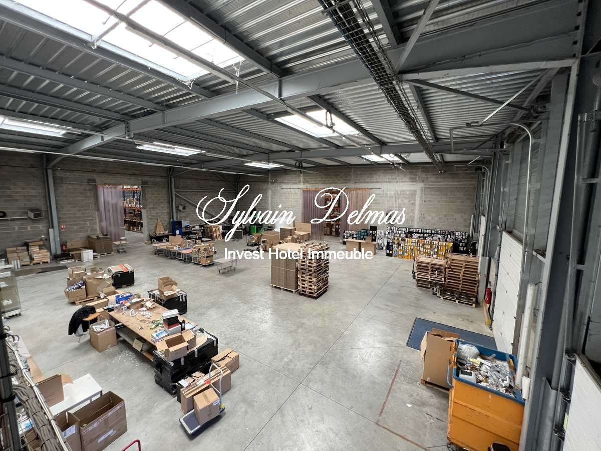 LOCAUX  INDSUSTRIELS BUREAUX ET STOCKAGES TOURS SUD