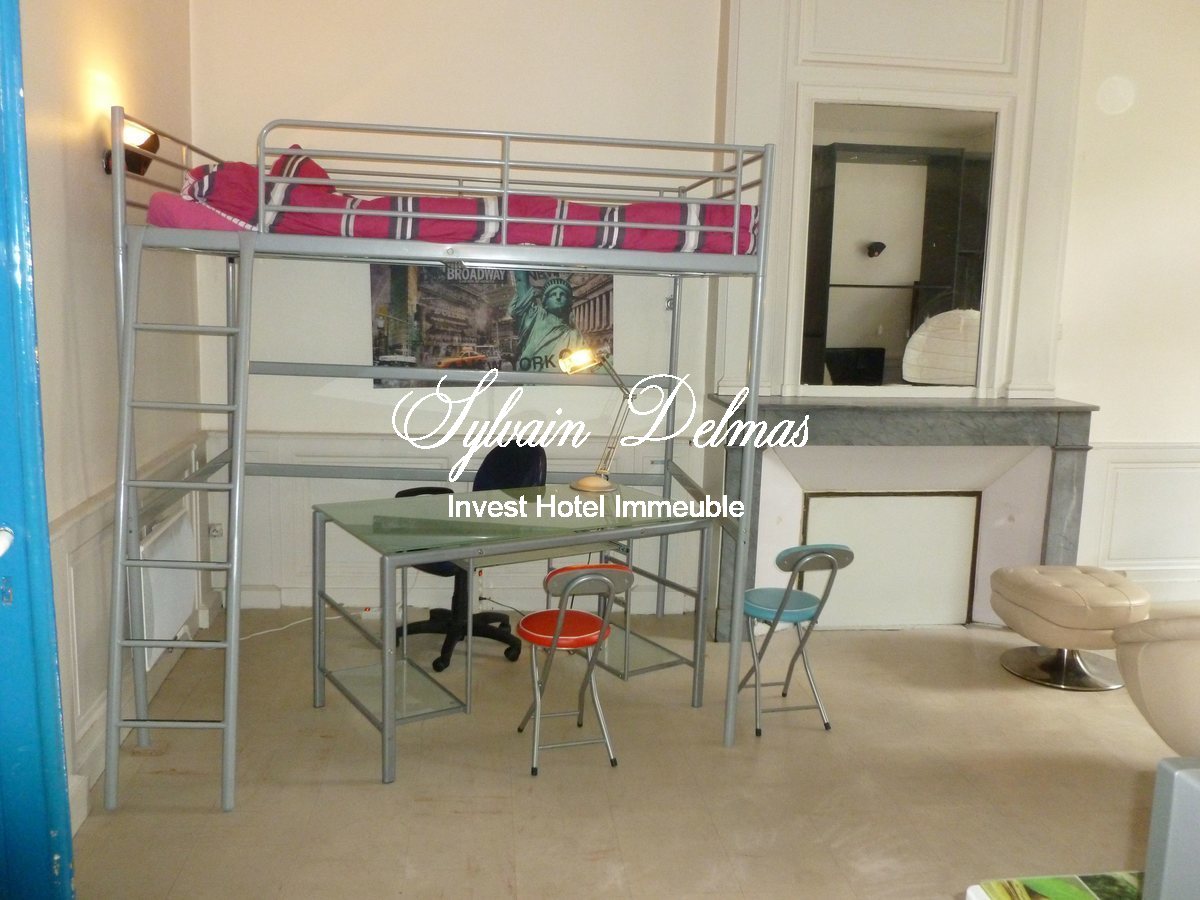 IMMEUBLE DE RAPPORT A SASIR CENTRE DE POITIERS