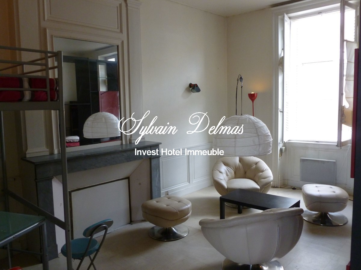 IMMEUBLE DE RAPPORT A SASIR CENTRE DE POITIERS