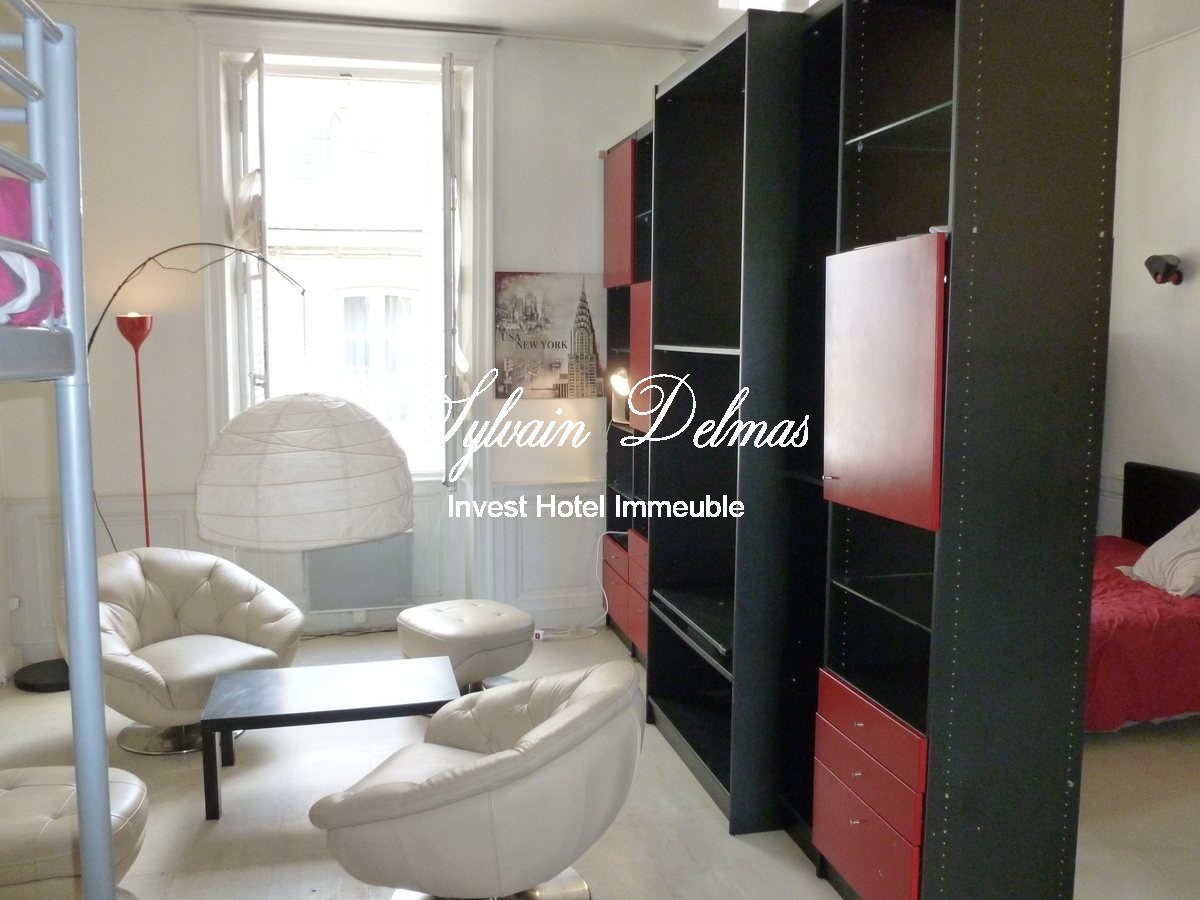 IMMEUBLE DE RAPPORT A SASIR CENTRE DE POITIERS