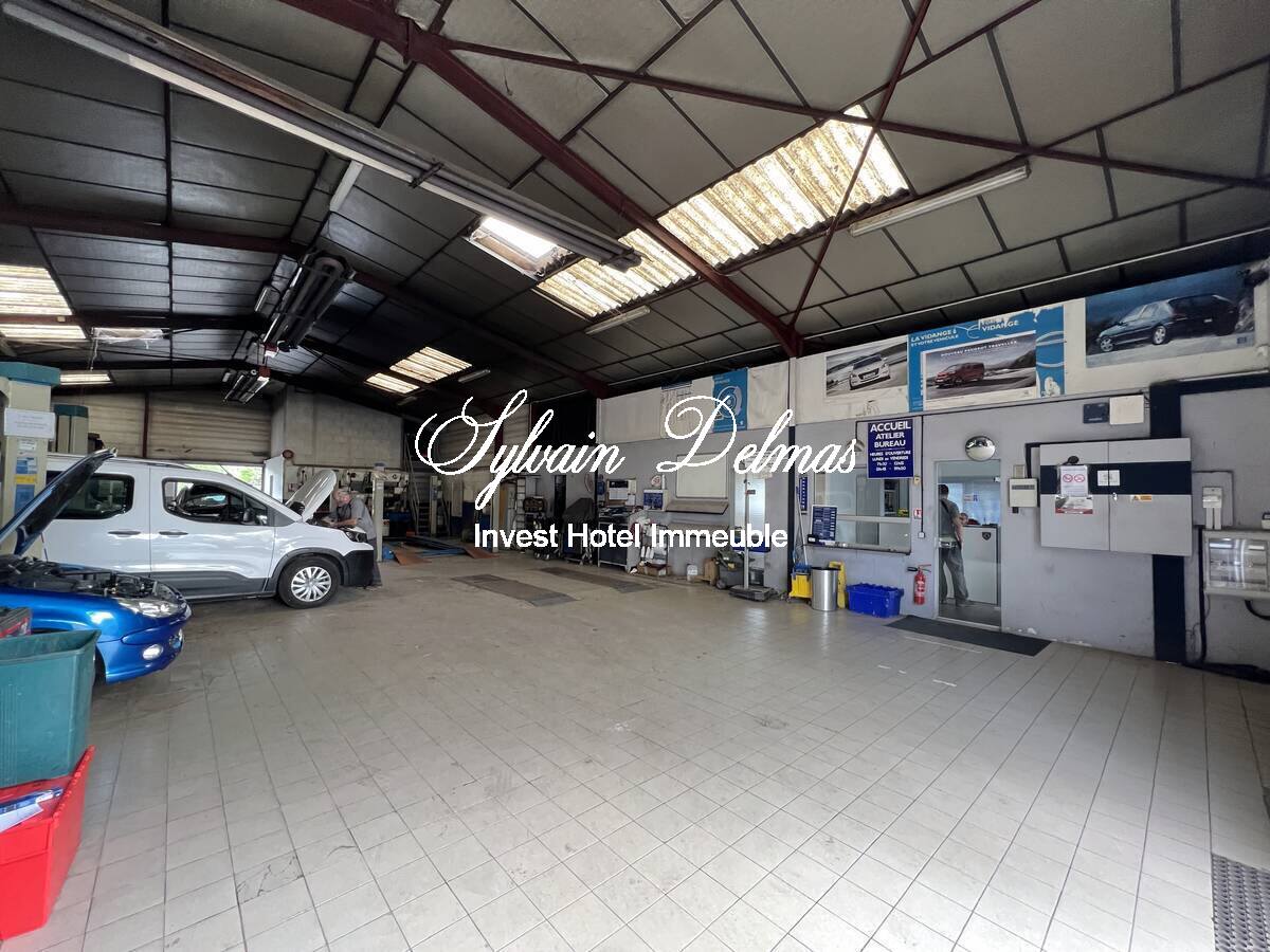 Local de garage Automobile à Tours de grande enseigne 