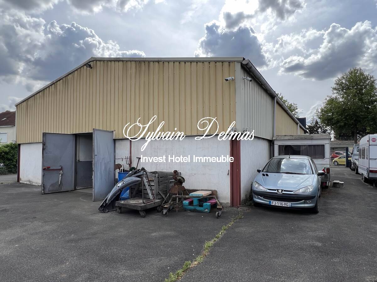 Local de garage Automobile à Tours de grande enseigne 