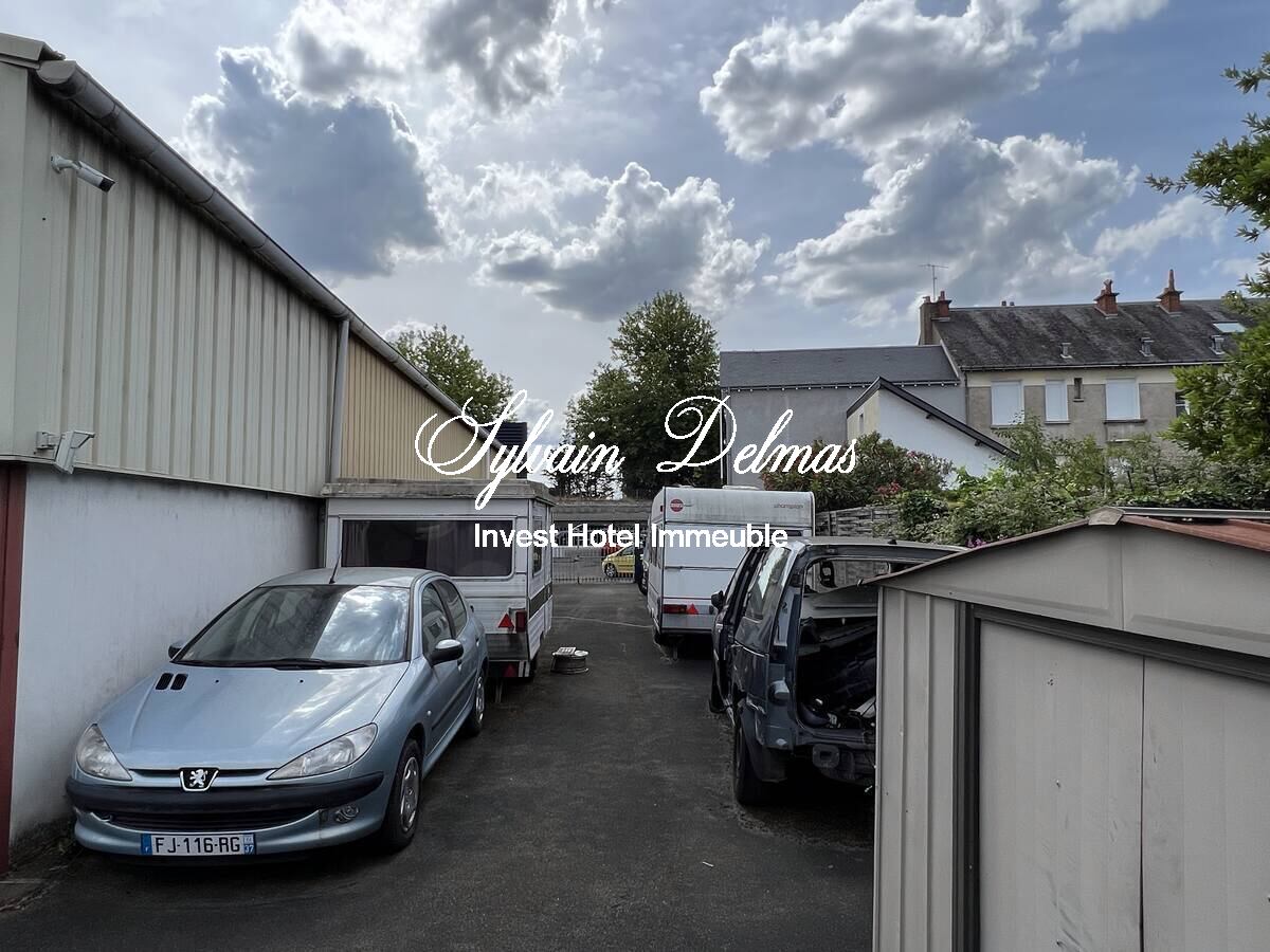 Local de garage Automobile à Tours de grande enseigne 