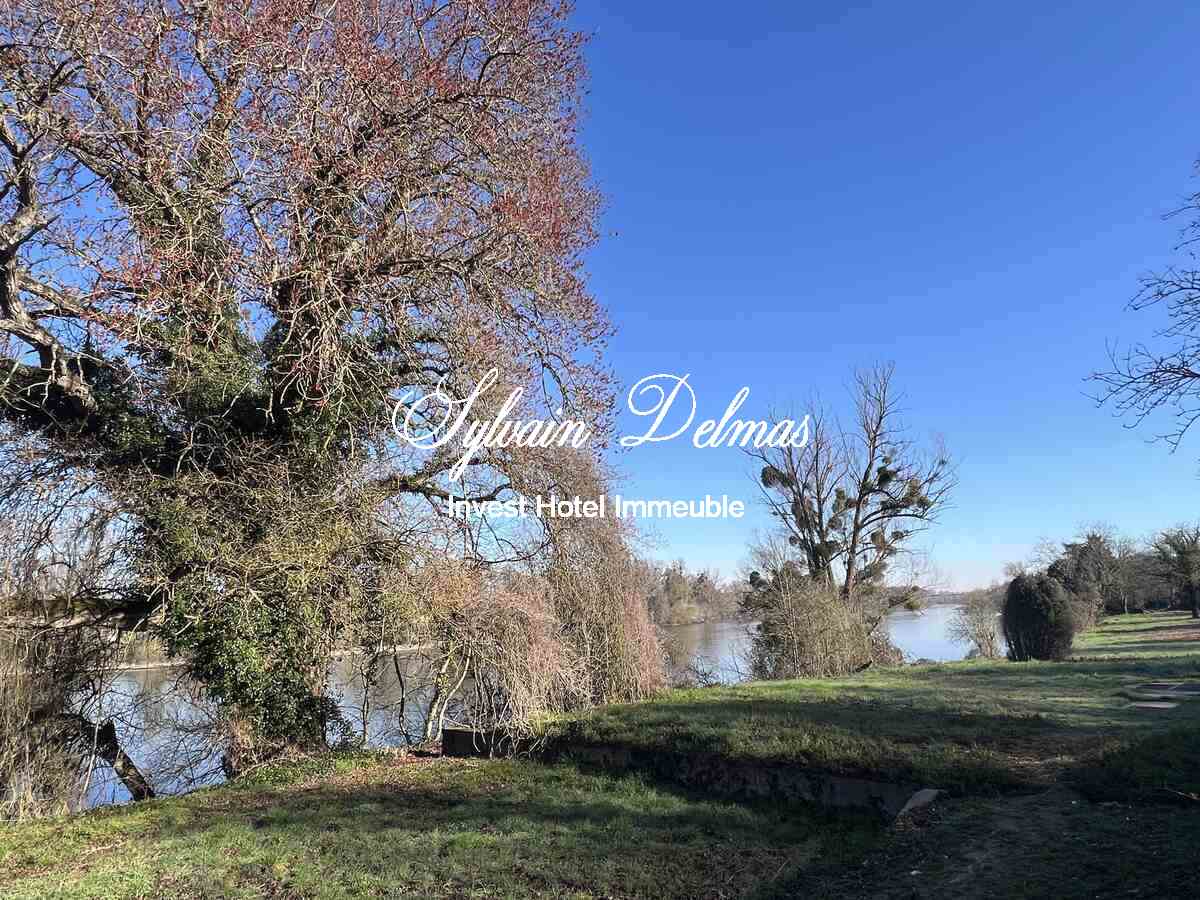 PROPRIETE TROGLODYTE A AMBOISE