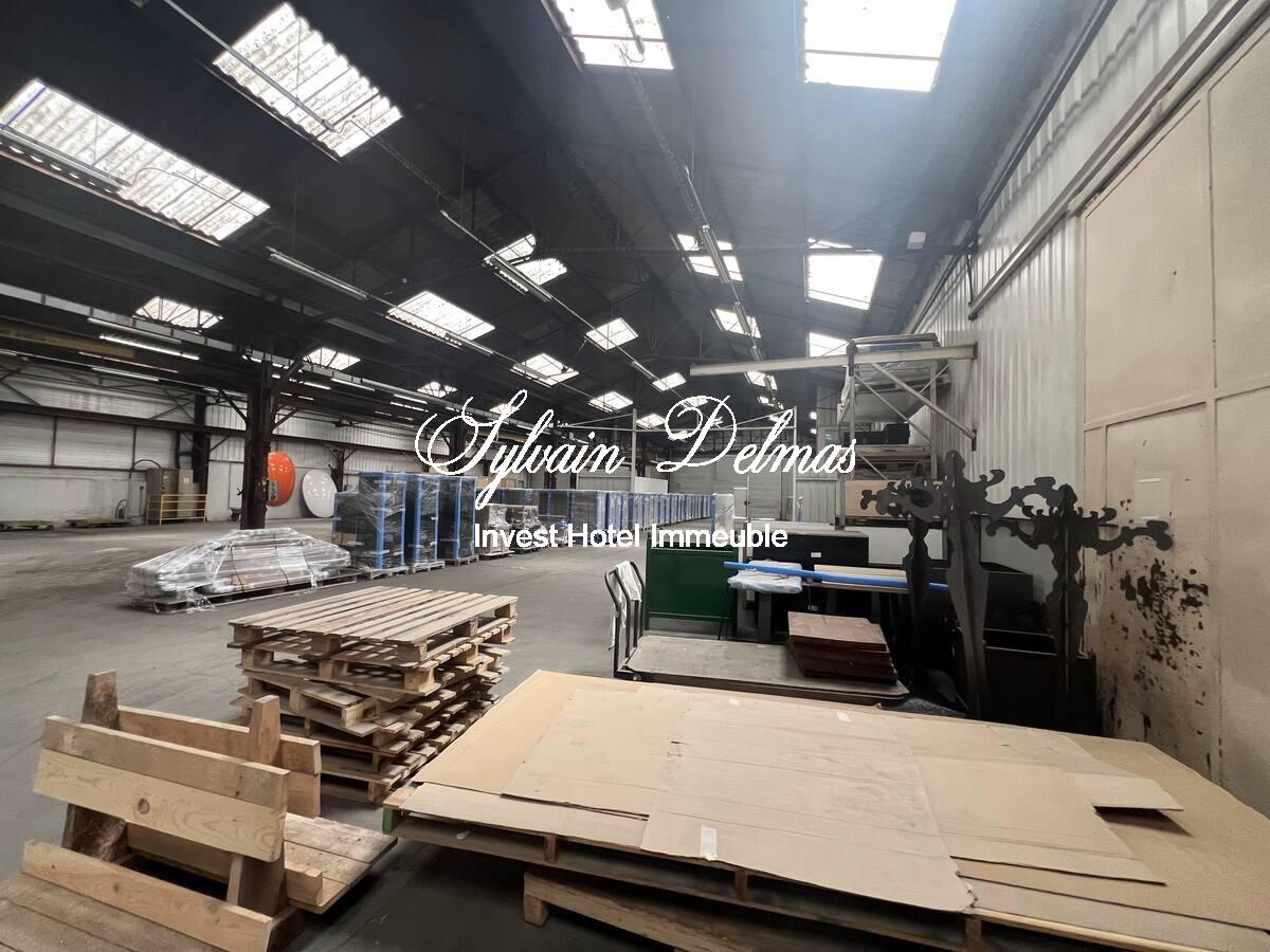 LOCAUX INDUSTRIELS 4000 M2 ET MAISON DU XIXème 800M2