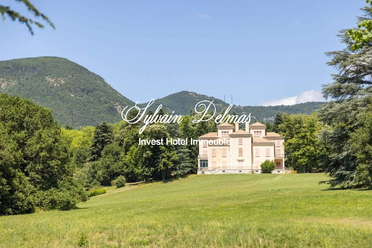 Hôtel restaurant spa 178 chambres proche de VALENCE (26)