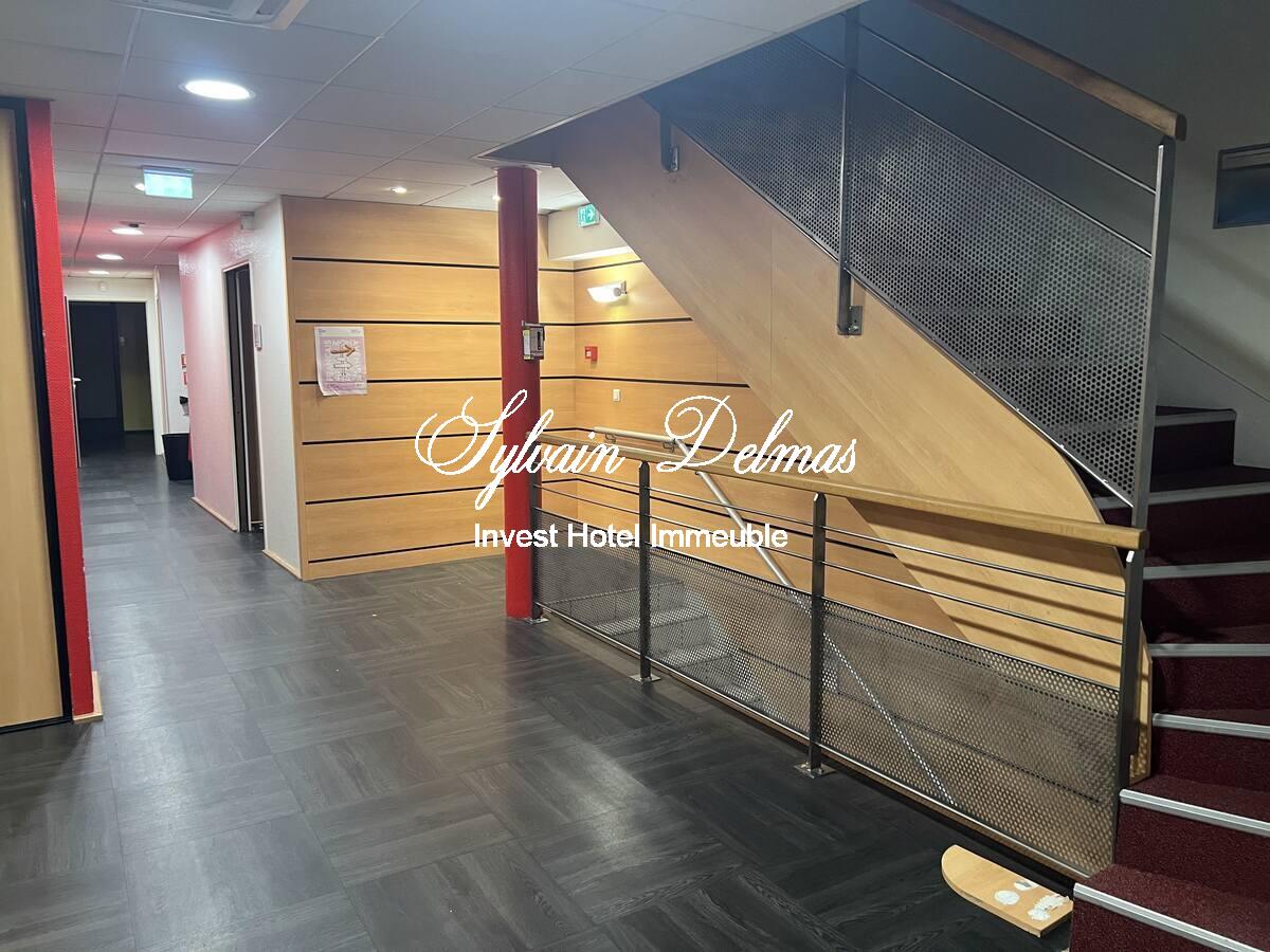 IMMEUBLE DE BUREAUX  Prix sacrifié