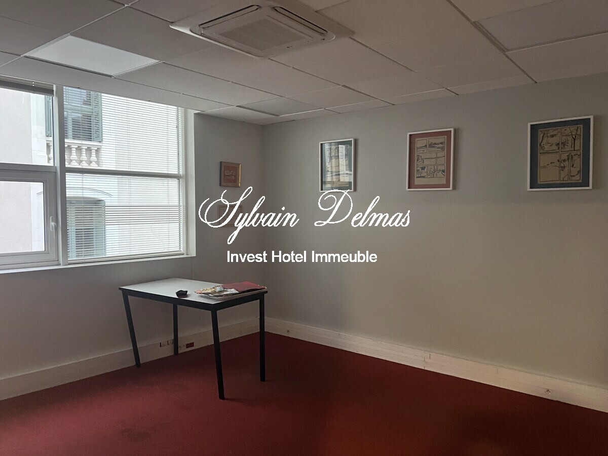 IMMEUBLE DE BUREAUX  Prix sacrifié