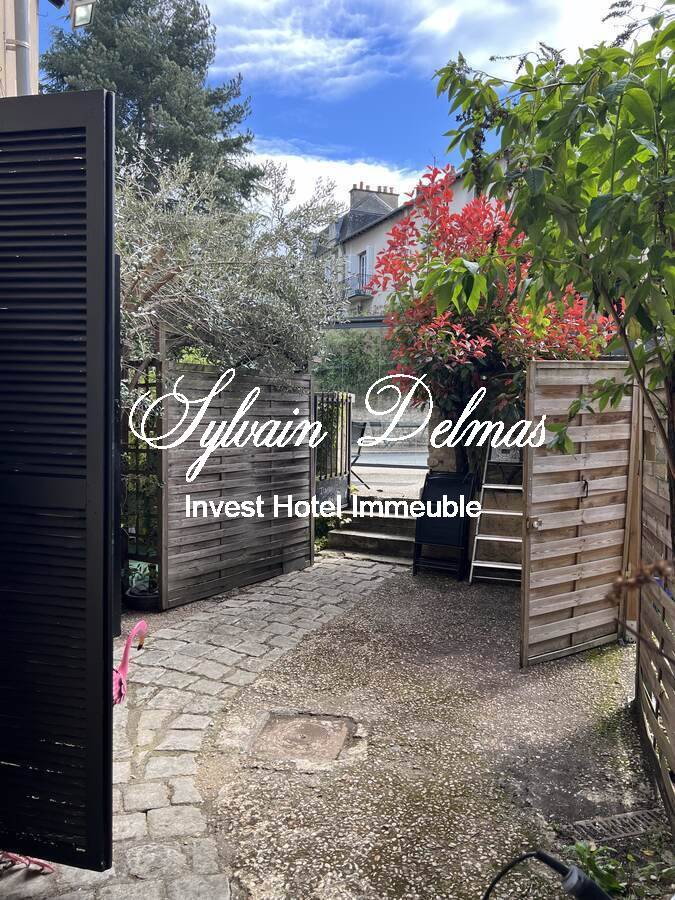 IMMEUBLE DE RAPPORT A SASIR CENTRE DE POITIERS