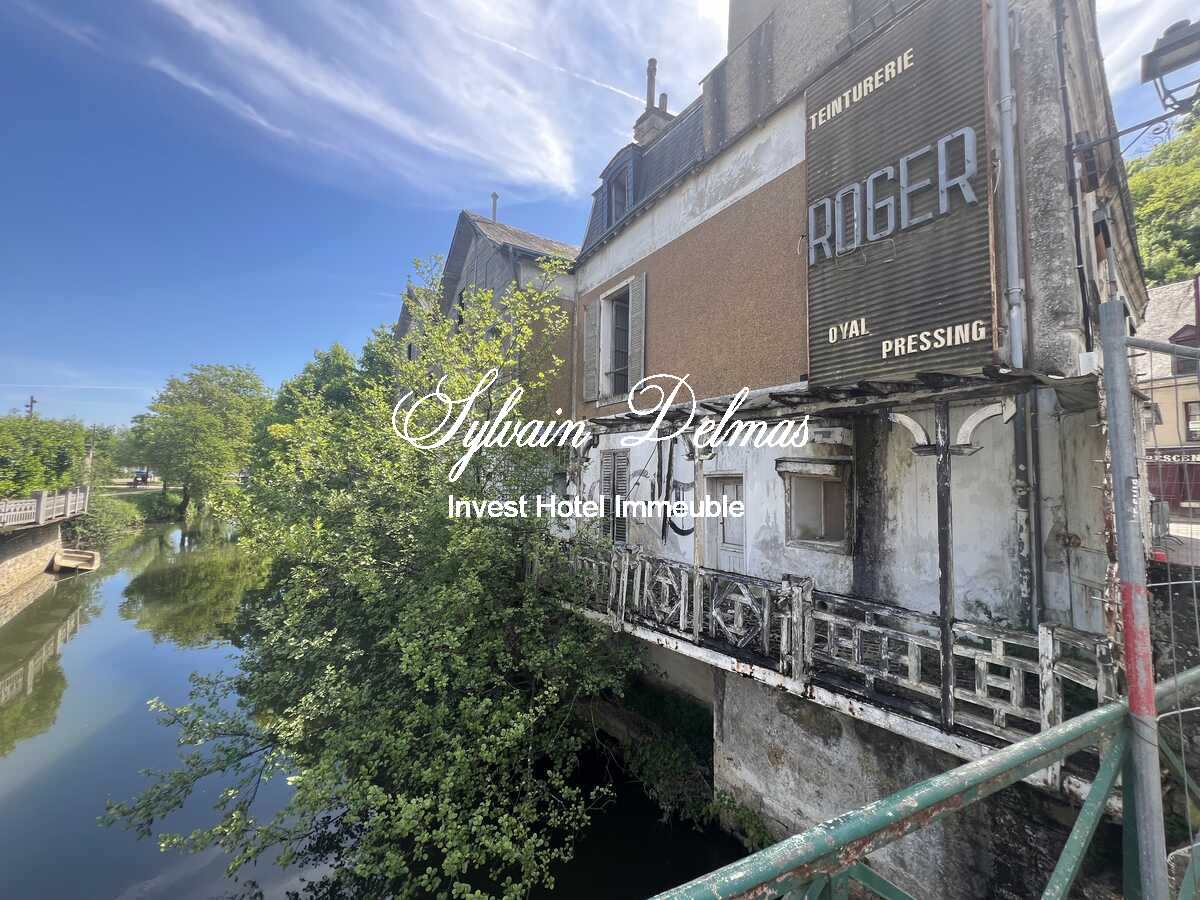 Quartier historique de Vendôme Immeuble de 1000 M2 à restaurer 