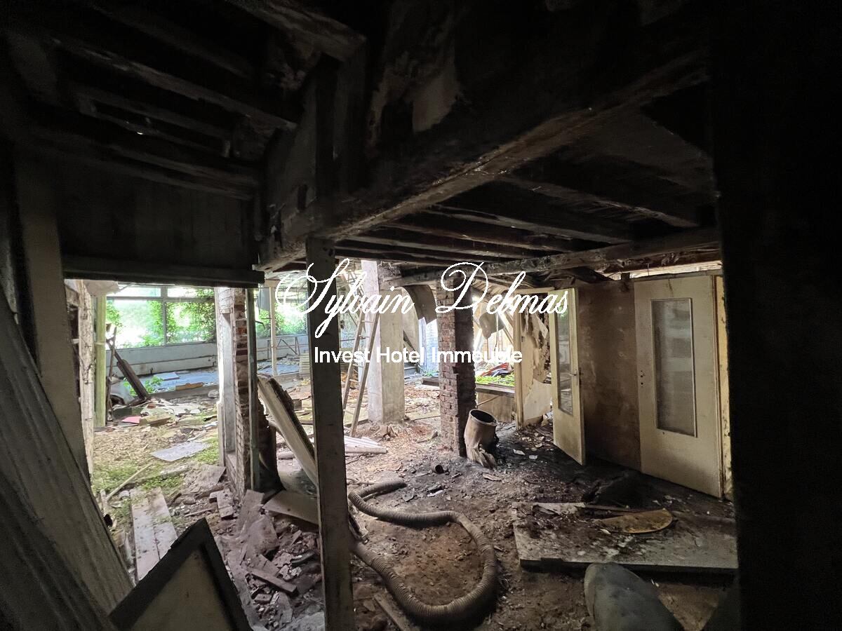 Quartier historique de Vendôme Immeuble de 1000 M2 à restaurer 