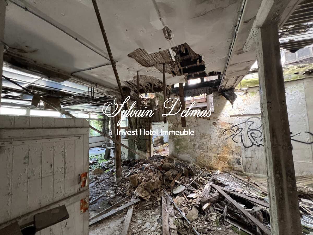 Quartier historique de Vendôme Immeuble de 1000 M2 à restaurer 